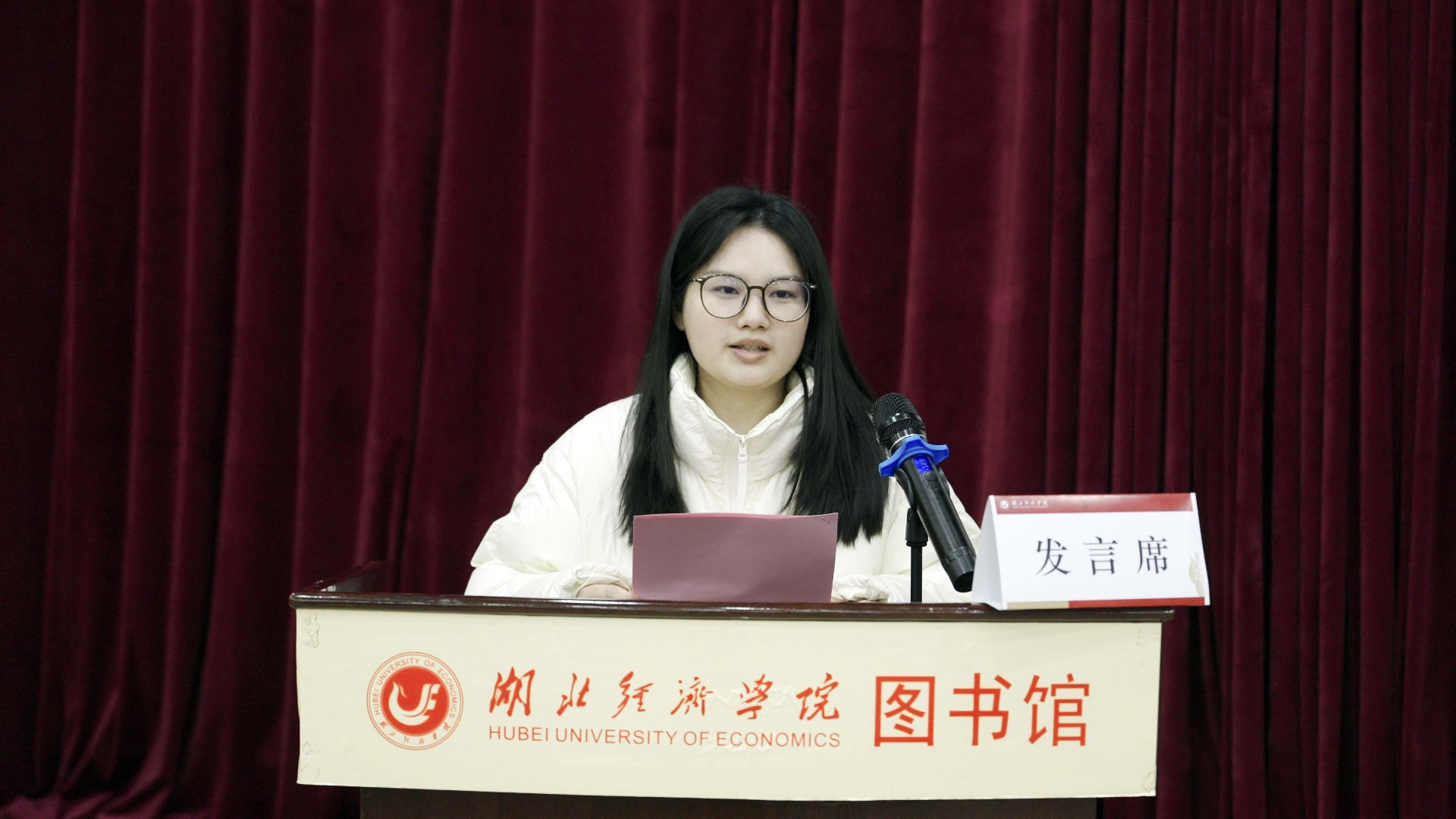 柯琴.jpg